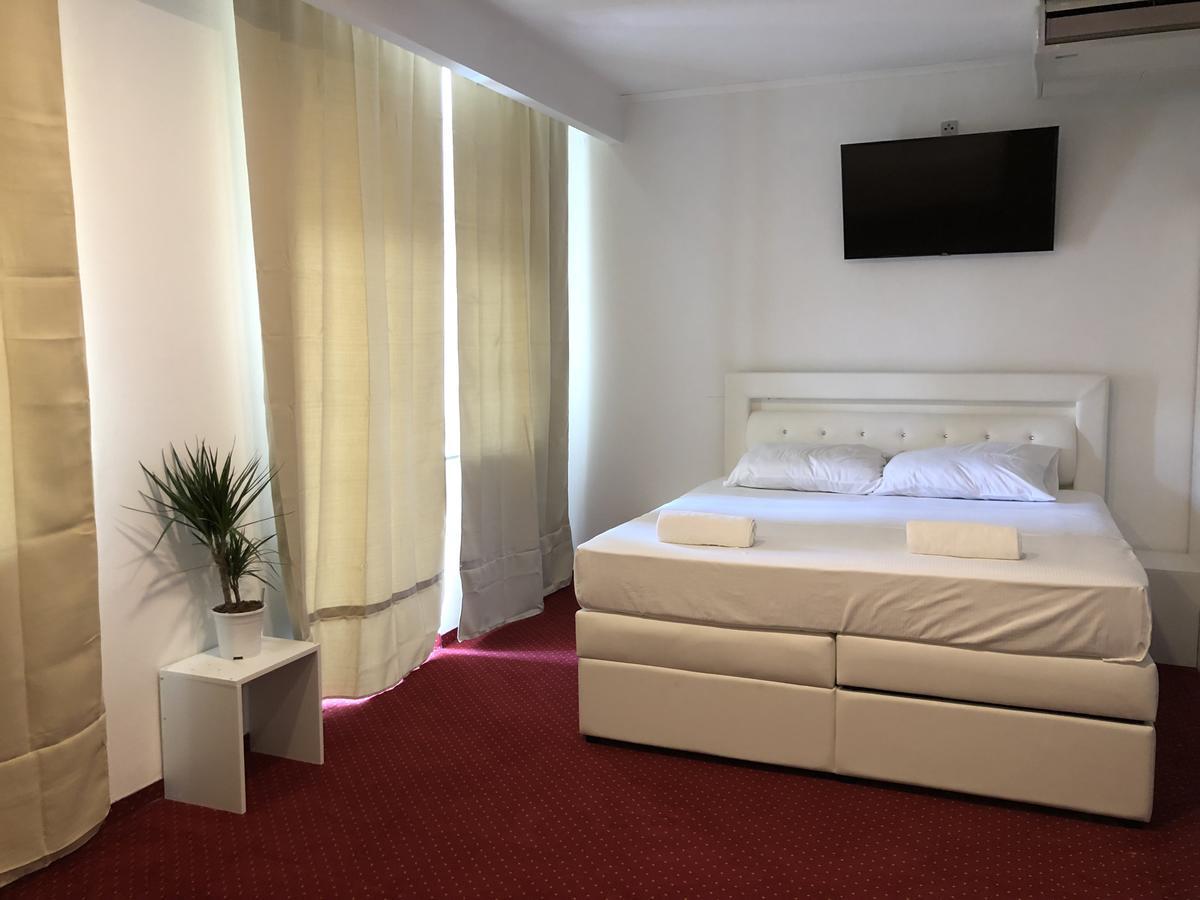 Hotel Park Crikvenica Exterior foto